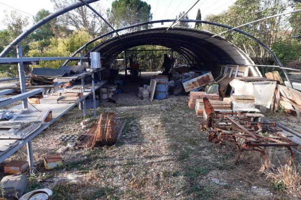 Débarras d'une serre à Saint Cannat 